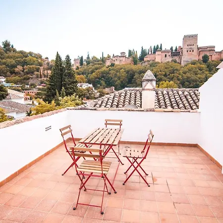 Tuguest Mirador Alhambra * غرناطة