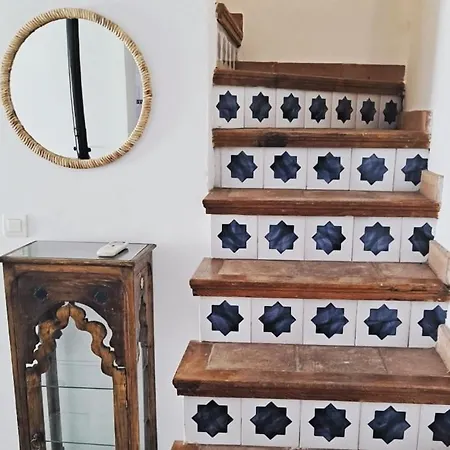 Tuguest Mirador Alhambra * غرناطة